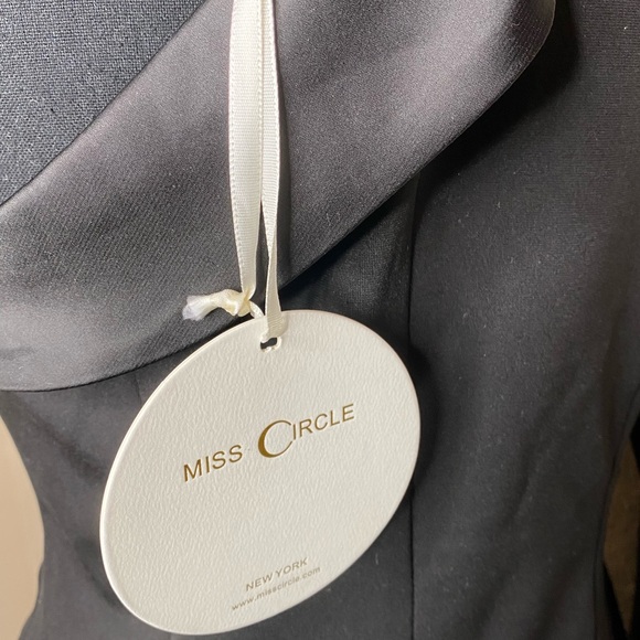 Black and Gold One Shoulder Blazer Dress - Picture 7 of 10